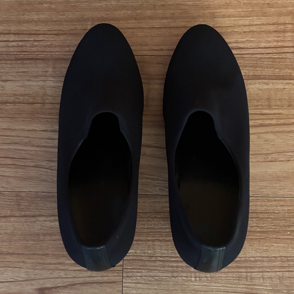 Ecco Women's Black Slip-On Heels - Picture 7 of 10